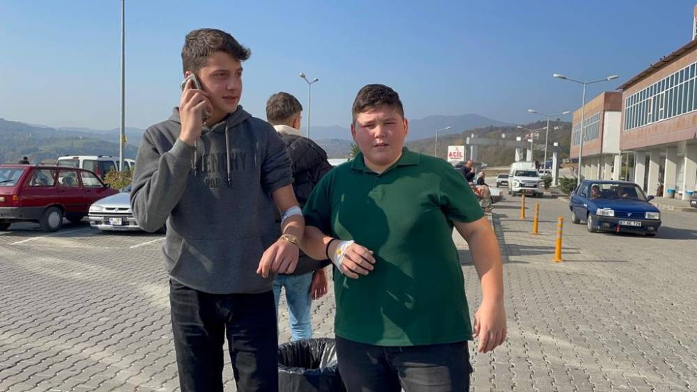 Zonguldak’ta gıda zehirlenmesi şüphesiyle 183 öğrenci hastaneye başvurdu