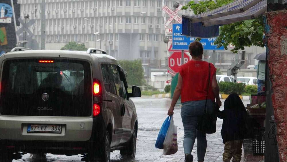 Zonguldak’ta şiddetli yağış etkili oldu
