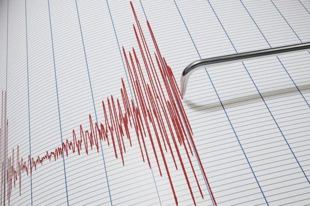 Düzce'de 5.9 büyüklüğünde deprem.  