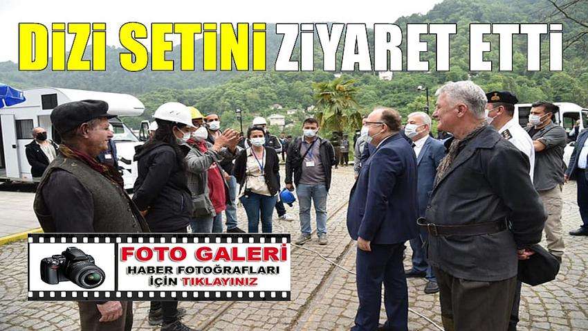 Dizi setini ziyaret etti.